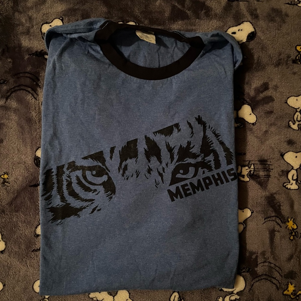 Men’s XL Memphis Blue Graphic T-Shirt